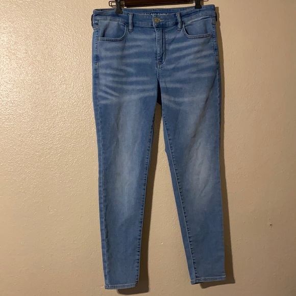 American Eagle Light Wash Xtra Stretch Jeggings
